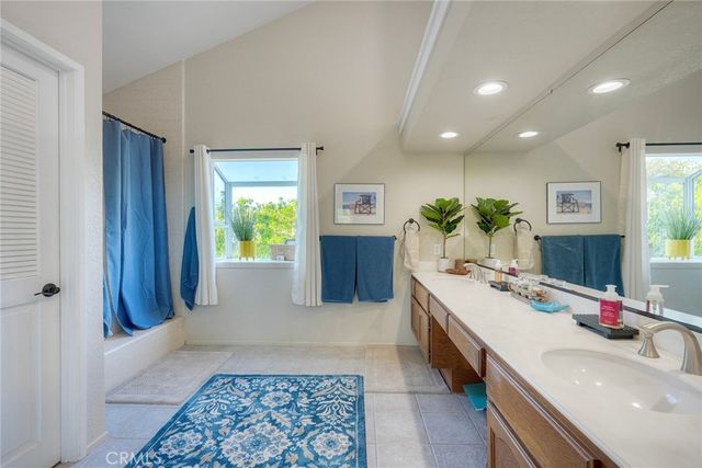 27275 COMBA, Mission Viejo, CA 92692