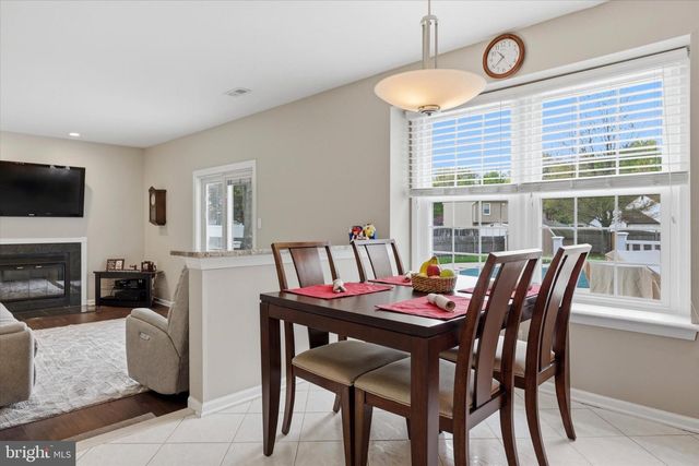 21 GLAMIS RD, Blackwood, NJ 08012