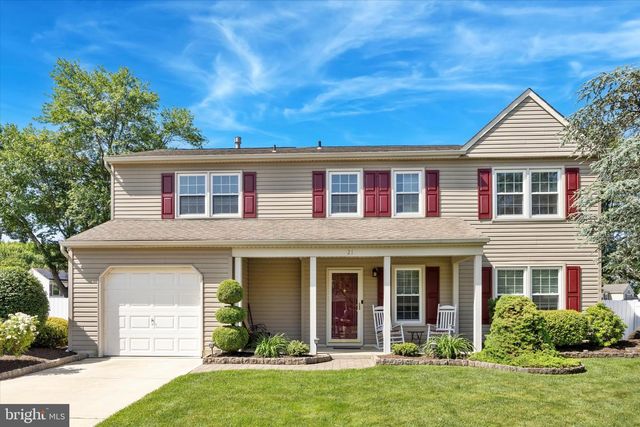 21 GLAMIS RD, Blackwood, NJ 08012