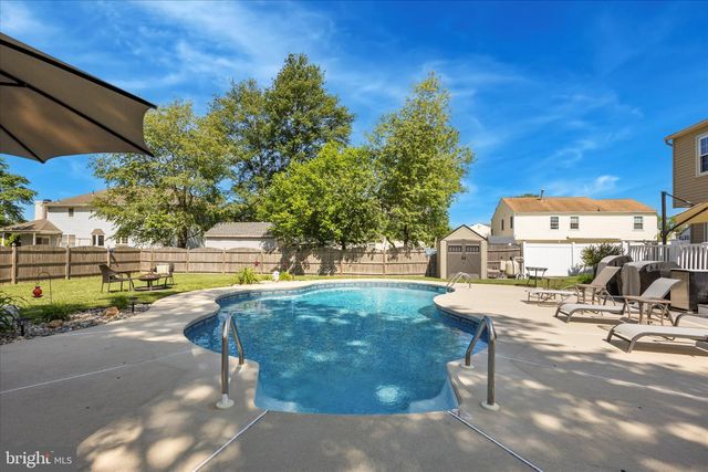 21 GLAMIS RD, Blackwood, NJ 08012