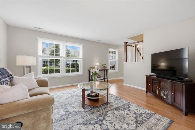 21 GLAMIS RD, Blackwood, NJ 08012