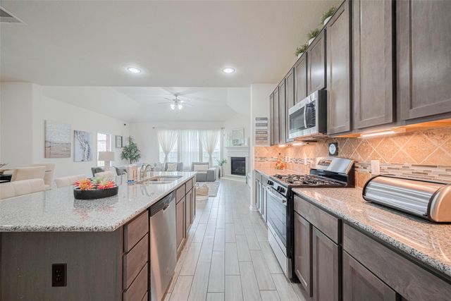 5218 Windy Plantation Drive, Fulshear, TX 77423