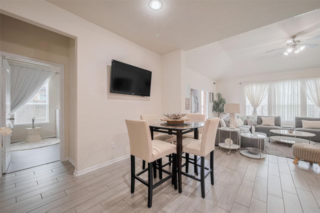 5218 Windy Plantation Drive, Fulshear, TX 77423