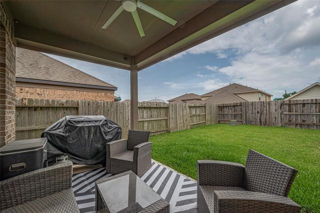 5218 Windy Plantation Drive, Fulshear, TX 77423