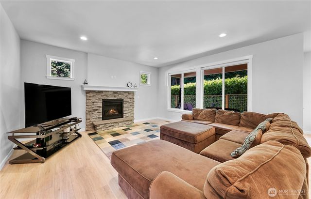 5301 Ocean Cove Lane, Blaine, WA 98230