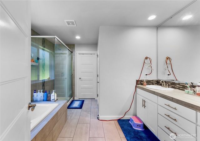 5301 Ocean Cove Lane, Blaine, WA 98230