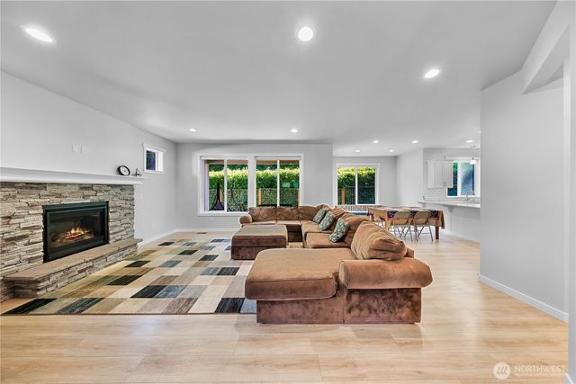 5301 Ocean Cove Lane, Blaine, WA 98230