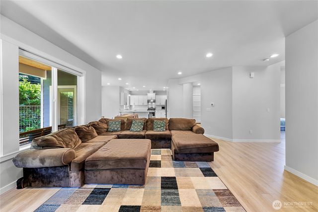 5301 Ocean Cove Lane, Blaine, WA 98230