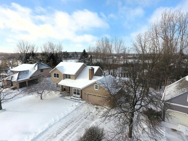 740 Highland Drive, Saint Clair, MI 48079