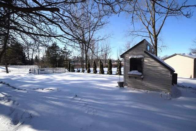 740 Highland Drive, Saint Clair, MI 48079