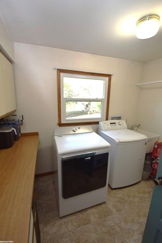 740 Highland Drive, Saint Clair, MI 48079