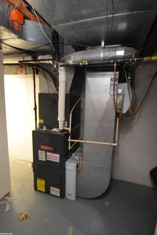 740 Highland Drive, Saint Clair, MI 48079