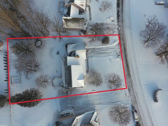 740 Highland Drive, Saint Clair, MI 48079