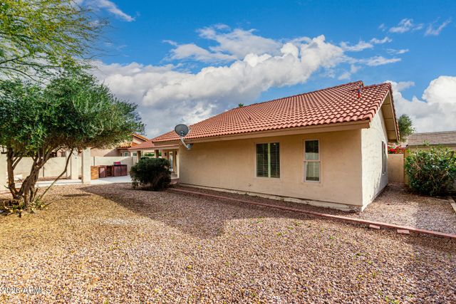 2722 E LAWNDALE Street, Mesa, AZ 85213