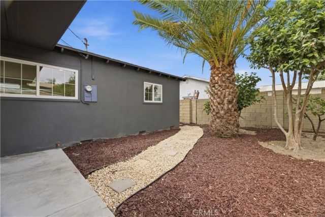 1261 E Balsam, Anaheim, CA 92805