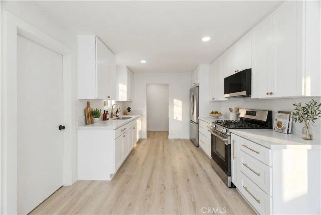 1261 E Balsam, Anaheim, CA 92805