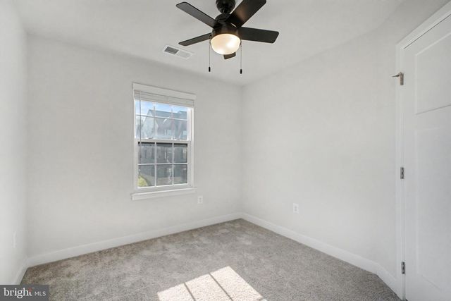 1101 RAMPART DR, Fredericksburg, VA 22401