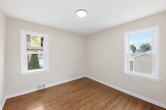 3531 W 73rd Place, Chicago, IL 60629