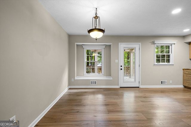 3465 Broxton Mill Way, Snellville, GA 30039