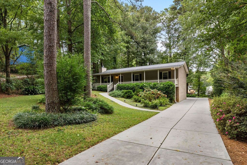 3465 Broxton Mill Way, Snellville, GA 30039