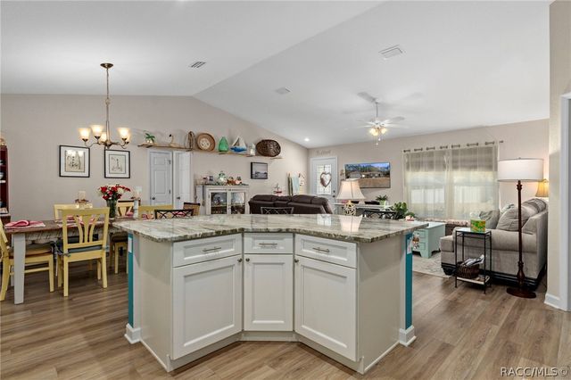 9973 N Chelic Drive, Citrus Springs, FL 34434