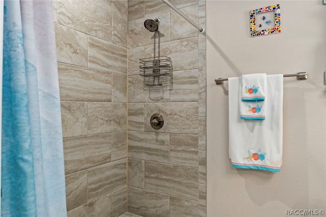 9973 N Chelic Drive, Citrus Springs, FL 34434