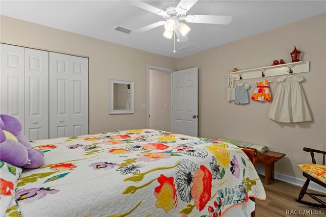 9973 N Chelic Drive, Citrus Springs, FL 34434