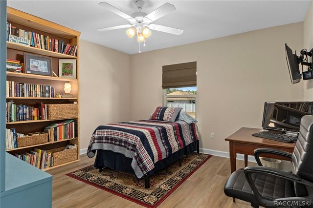 9973 N Chelic Drive, Citrus Springs, FL 34434