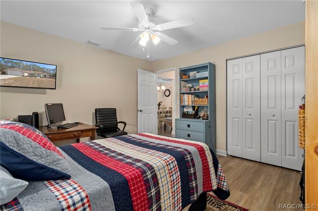 9973 N Chelic Drive, Citrus Springs, FL 34434