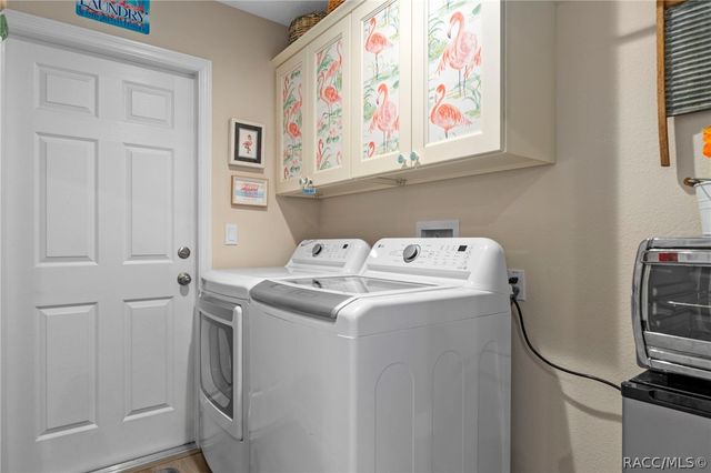 9973 N Chelic Drive, Citrus Springs, FL 34434