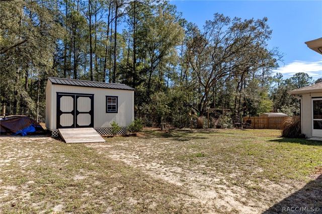 9973 N Chelic Drive, Citrus Springs, FL 34434