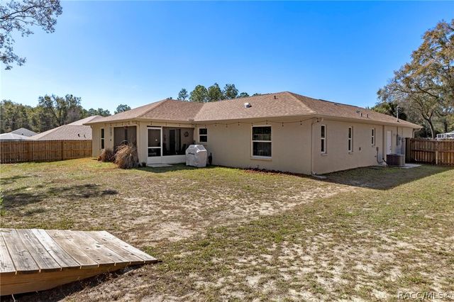 9973 N Chelic Drive, Citrus Springs, FL 34434