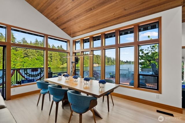 1024 Mountain View Boulevard S, Spanaway, WA 98387
