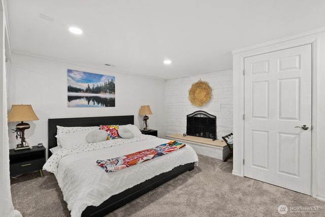 1024 Mountain View Boulevard S, Spanaway, WA 98387