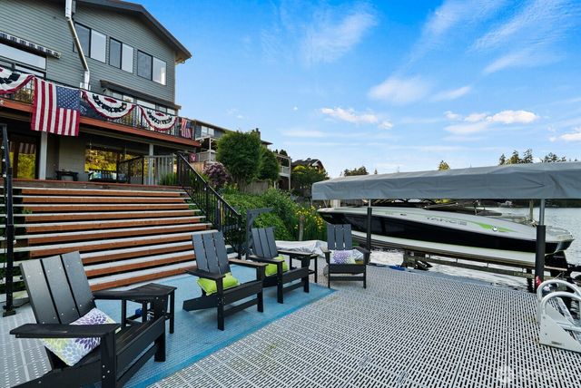 1024 Mountain View Boulevard S, Spanaway, WA 98387