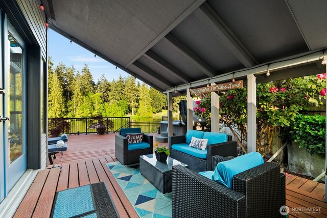 1024 Mountain View Boulevard S, Spanaway, WA 98387