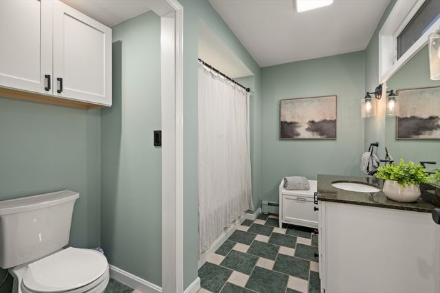 10 Hillside Rd, North Reading, MA 01864