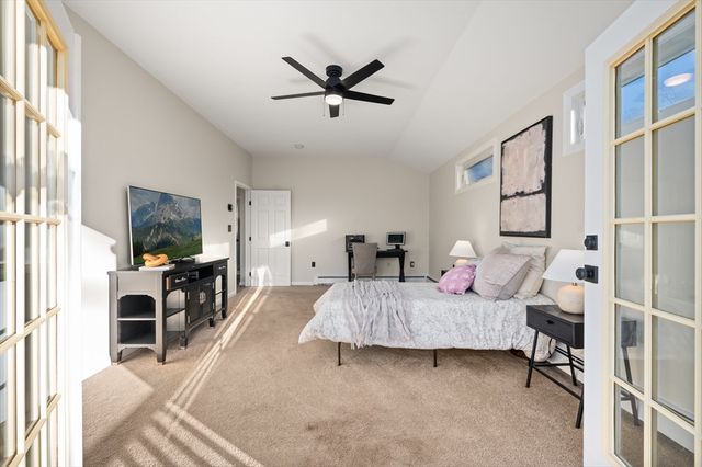 10 Hillside Rd, North Reading, MA 01864