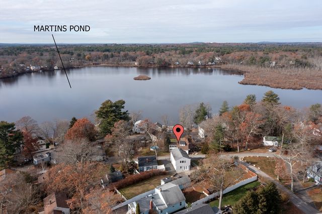 10 Hillside Rd, North Reading, MA 01864