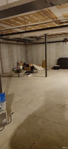 105 N Nappanee Street, Elkhart, IN 46514