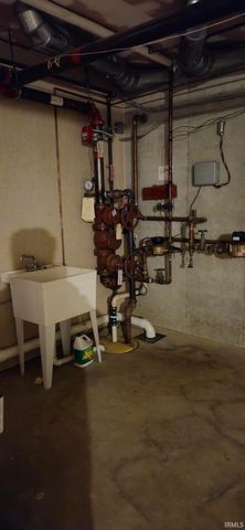 105 N Nappanee Street, Elkhart, IN 46514