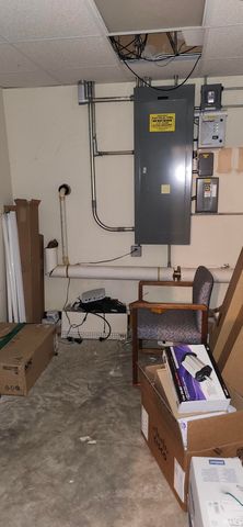 105 N Nappanee Street, Elkhart, IN 46514