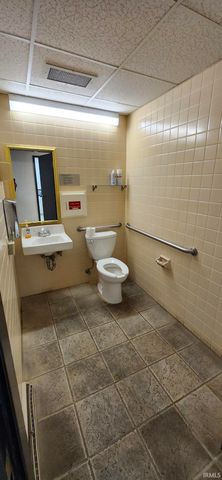 105 N Nappanee Street, Elkhart, IN 46514
