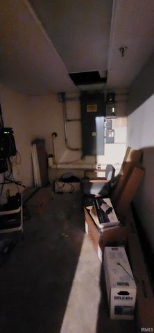 105 N Nappanee Street, Elkhart, IN 46514