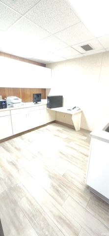 105 N Nappanee Street, Elkhart, IN 46514