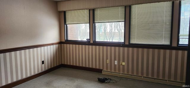 105 N Nappanee Street, Elkhart, IN 46514