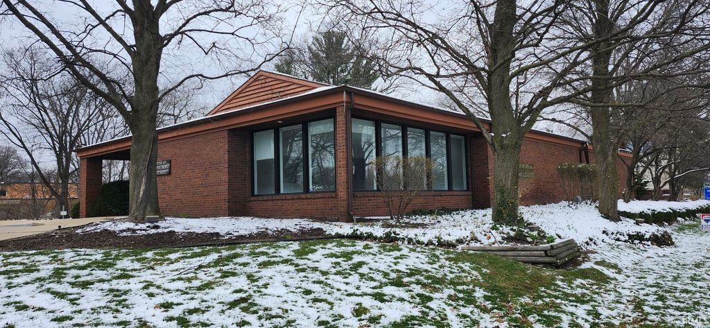 105 N Nappanee Street, Elkhart, IN 46514
