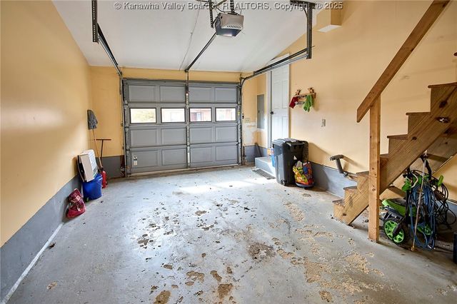 201 Powderhorn Road, Charleston, WV 25314