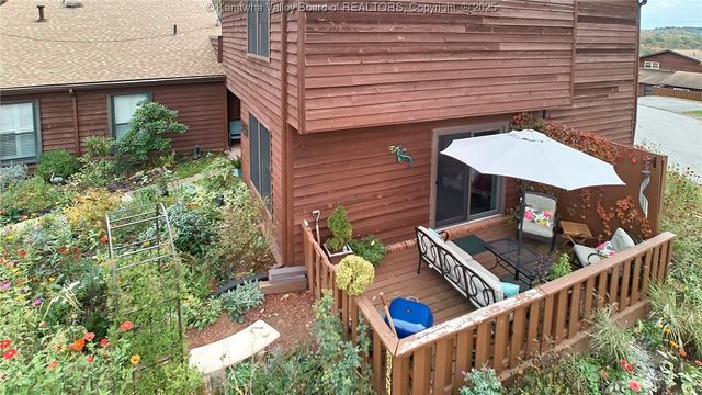 201 Powderhorn Road, Charleston, WV 25314