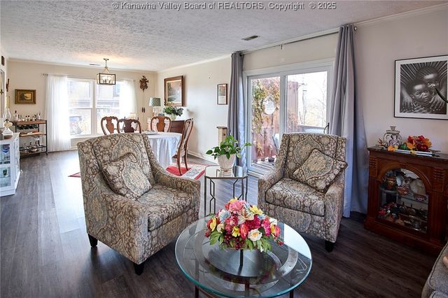 201 Powderhorn Road, Charleston, WV 25314